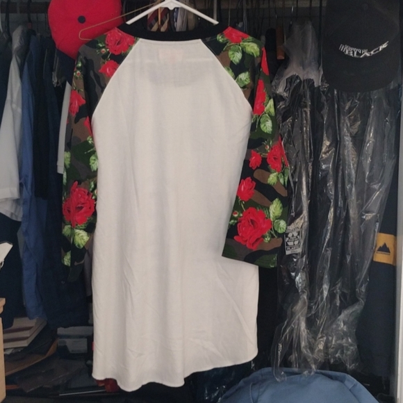 Asphalt Yacht Club Men's Floral Camo Jogger & Shirt Set - Picture 12 of 16